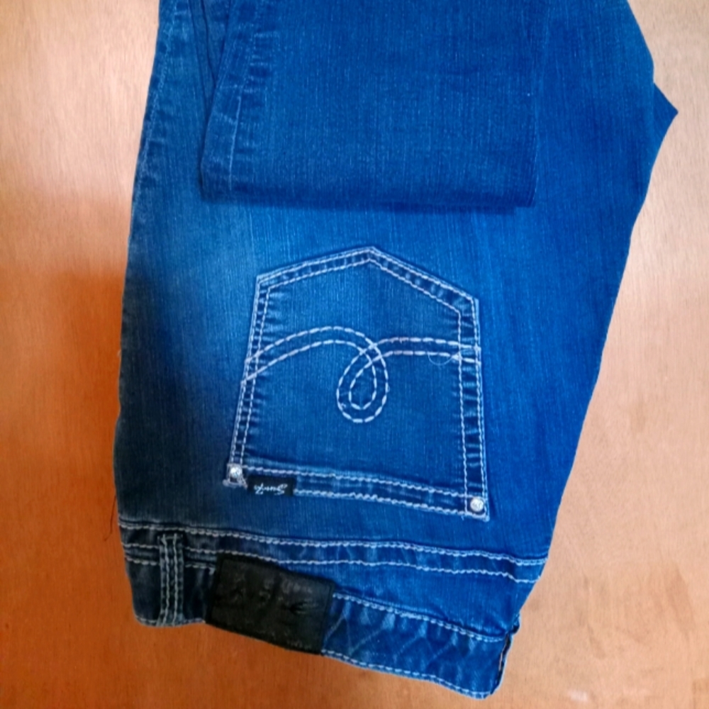 Bootleg jeans